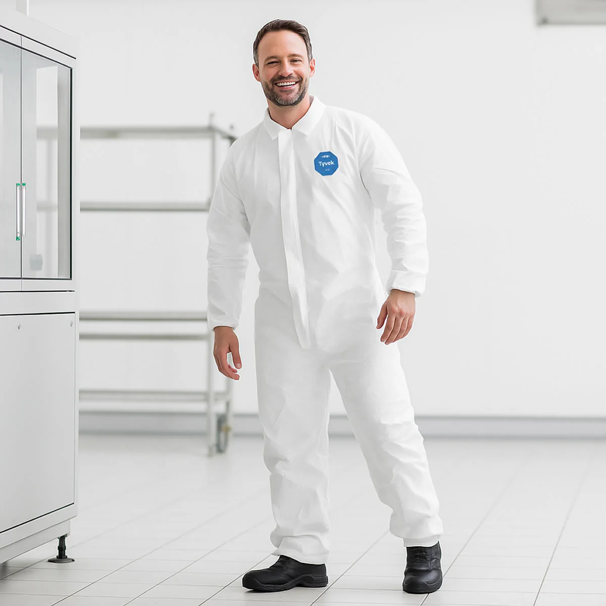 DuPont Tyvek 400 TY125S Protective Coveralls, 25 Pack - Image 2