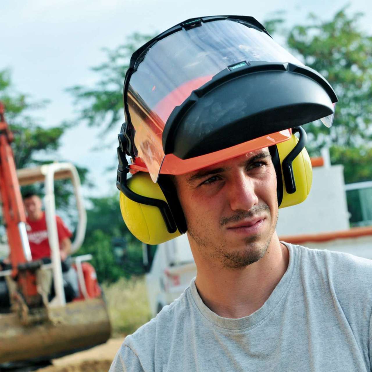 MSA V-Gard Chin Protector - 10115827 - Image 3