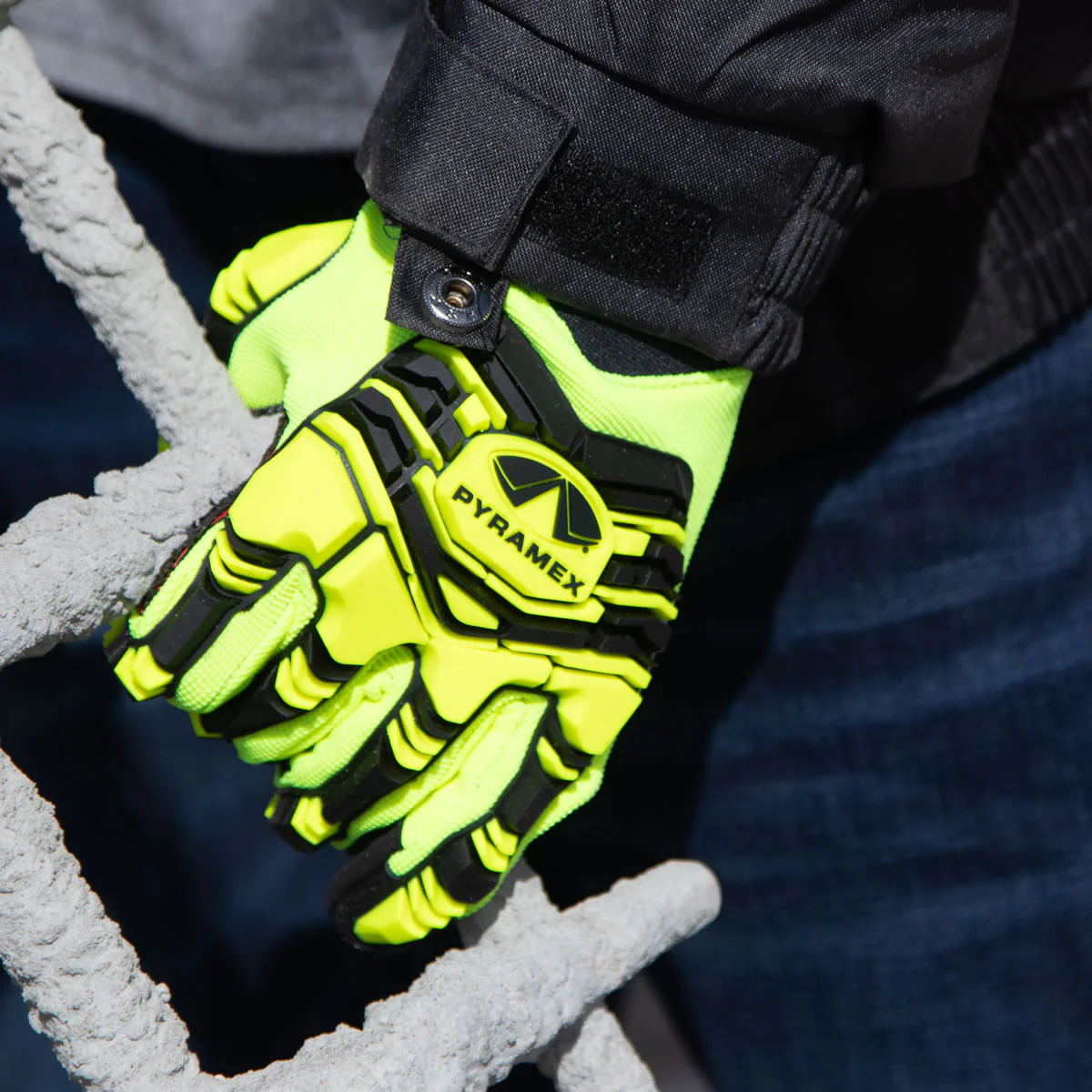 Pyramex GL807HT Synthetic Leather Level 2 Impact Gloves, Hi-Vis Green - Image 4